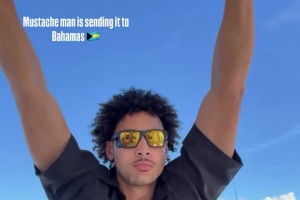 本·西蒙斯曬自己出海游玩釣魚視頻，這是開啟退休生活了？