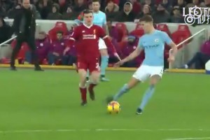當(dāng)年利物浦4-1領(lǐng)先曼城，70多分鐘羅伯遜上演瘋狂逼搶