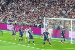 實(shí)拍：塞爾塔門將拉杜神撲力保球隊(duì)擊敗皇馬！國米球迷：？？？