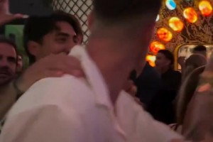 貝克漢姆帶著邁阿密球員們一邊開火車，一邊等著梅西的到來~